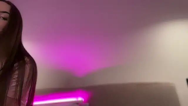 Snapshot of AlmaryKim chatting on September 22, 9:50 pm AlmaryKim online show from September 22, 9:50 pm