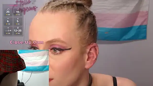 Snapshot of cinderellie chatting on October 22, 4:24 am cinderellie online show from October 22, 4:24 am