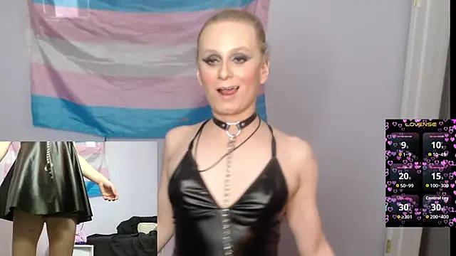 Snapshot of cinderellie chatting on November 16, 5:57 am cinderellie online show from November 16, 5:57 am