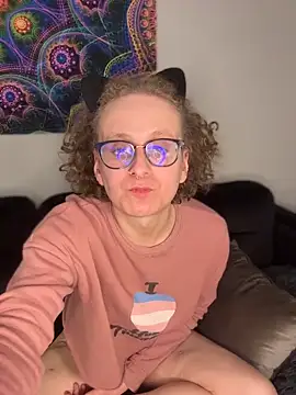 Snapshot of cinderellie chatting on February 20, 6:26 am cinderellie online show from February 20, 6:26 am