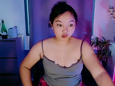 UrFavouriteCravings online show from April 6, 2:09 am