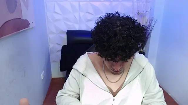 Liil boy online show from October 19, 3:40 am