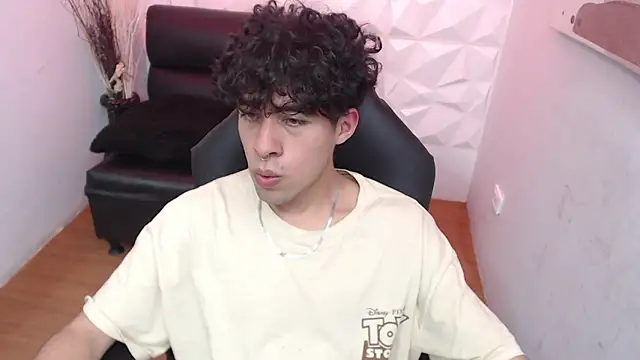 Liil boy online show from October 30, 3:52 am