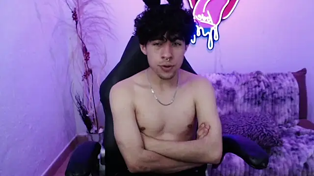 Liil boy online show from November 2, 4:53 pm