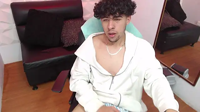 Liil boy online show from November 11, 3:50 am