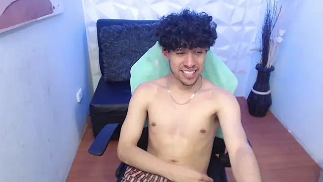 Liil boy online show from November 13, 3:38 am