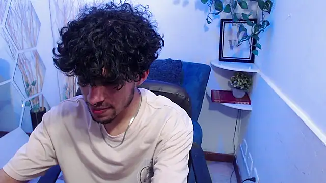 Liil boy online show from November 27, 3:30 am