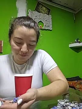 annyaparis online show from October 29, 11:39 pm