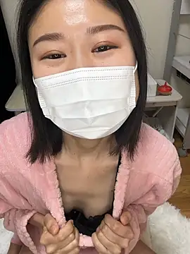 mia2 jp online show from April 1, 9:56 pm