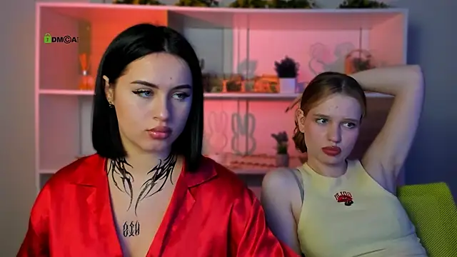 Snapshot of vivy_star1 chatting on December 20, 7:21 pm vivy star1 online show from December 20, 7:21 pm