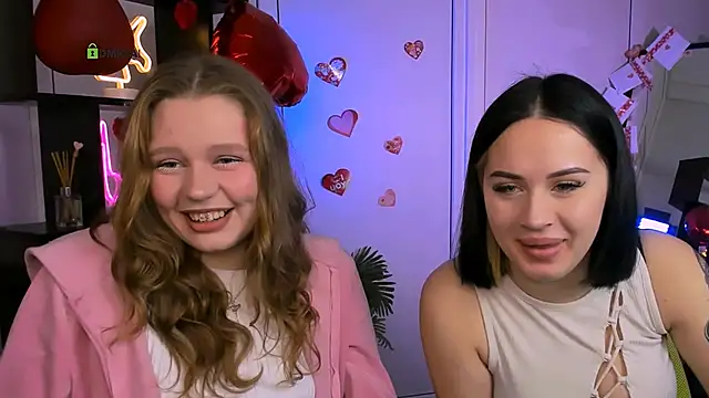 Snapshot of vivy_star1 chatting on February 23, 7:44 pm vivy star1 online show from February 23, 7:44 pm