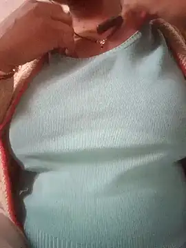 LOVE-VIKA online show from February 4, 5:46 am