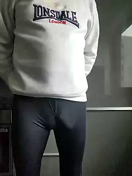 rezzzze online show from November 29, 7:55 am