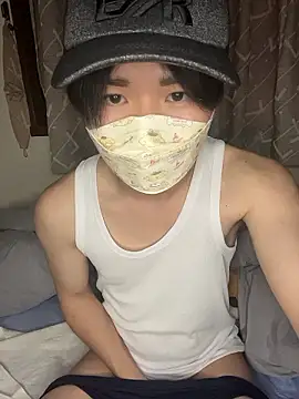 Snapshot of kumatan3434 chatting on February 24, 2:04 pm kumatan3434 online show from February 24, 2:04 pm