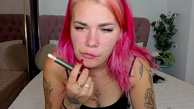 Naughty kittyy1 online show from October 2, 12:39 am