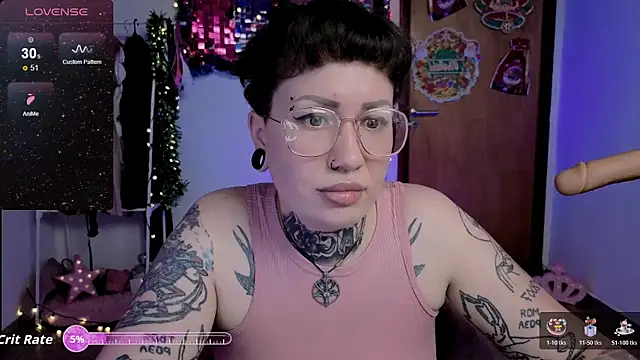 Snapshot of Senorita__Dakota chatting on December 20, 5:31 pm Senorita Dakota online show from December 20, 5:31 pm