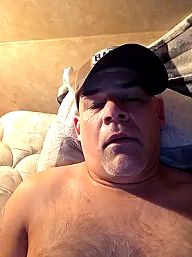 DeeBestEver online show from December 5, 6:59 pm