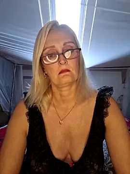 Snapshot of Jenny_Blum chatting on October 10, 8:46 am Jenny Blum online show from October 10, 8:46 am