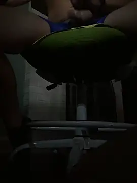 daddyshark83 online show from May 17, 4:32 am