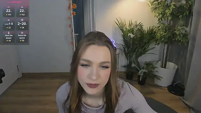 PollyMayer online show from October 29, 8:43 pm