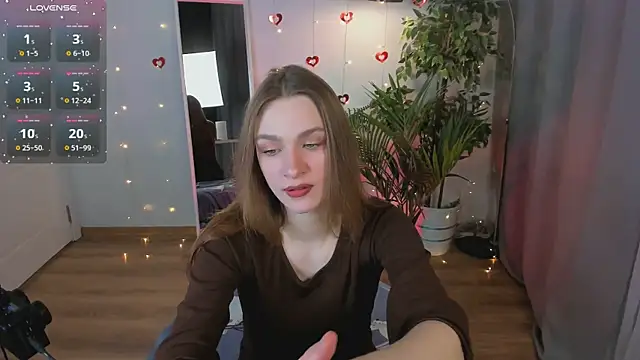 PollyMayer online show from February 8, 8:56 pm