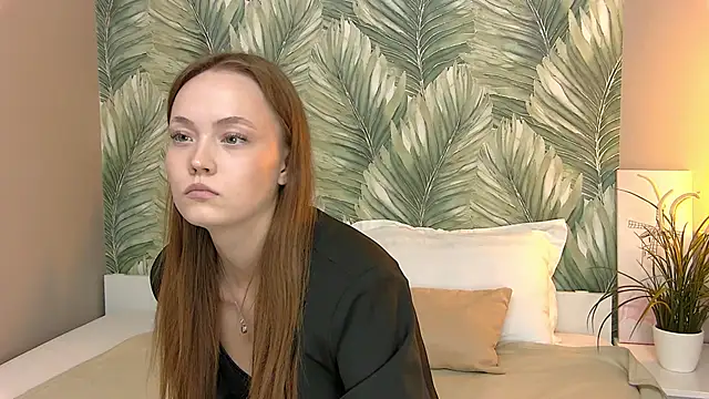 EmmaCamm online show from October 1, 3:51 pm