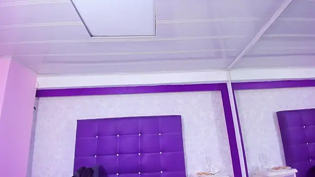 LeaMoreau22 online show from November 23, 12:49 pm