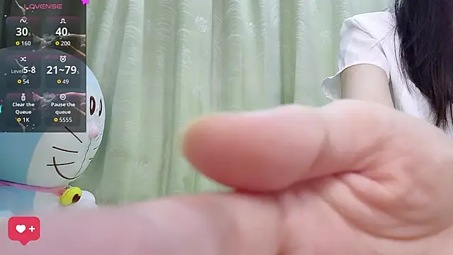 kindbee online show from October 26, 9:37 am