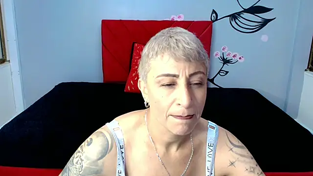 Charlotte  Gray online show from November 1, 12:18 pm