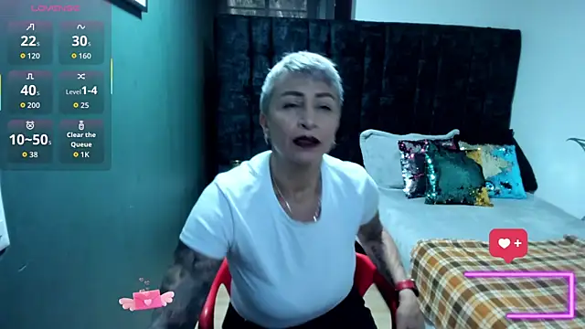 Charlotte  Gray online show from December 18, 7:31 pm