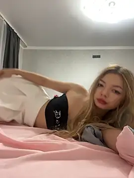 Snapshot of _Siennaaa_ chatting on November 20, 2:39 pm Siennaaa online show from November 20, 2:39 pm