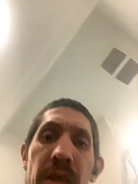 Snapshot of daddydannyboy13 chatting on November 28, 5:32 am daddydannyboy13 online show from November 28, 5:32 am