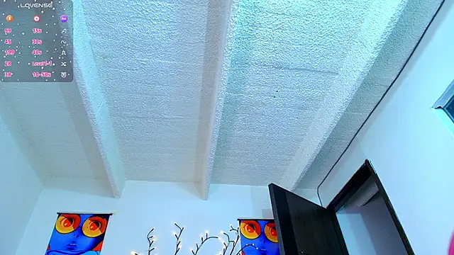 Bennuluspeach  online show from December 18, 12:33 pm