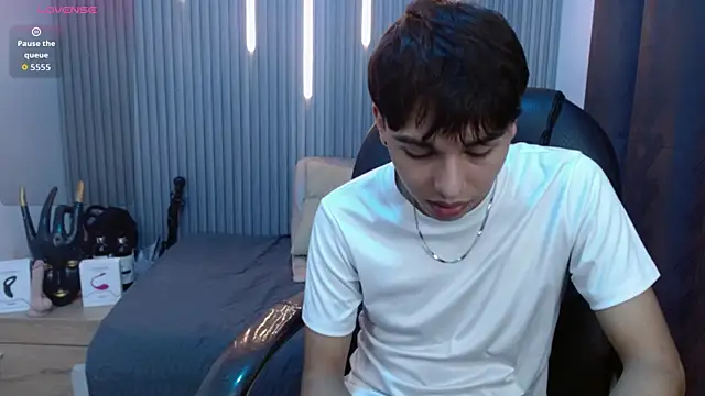 StiwenTwink online show from July 22, 4:21 pm