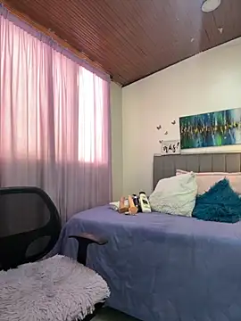 Antonella  b online show from November 12, 1:22 pm