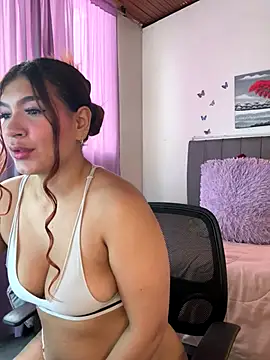 Antonella  b online show from December 16, 2:11 pm