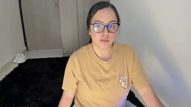 Venus cat  online show from October 5, 2:59 pm