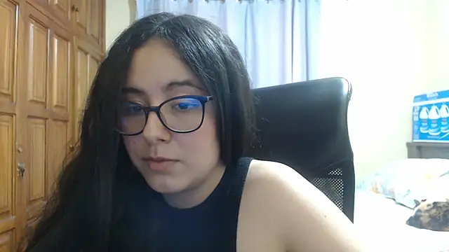 Venus cat  online show from December 1, 1:10 am