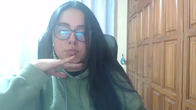 Venus cat  online show from January 13, 10:59 pm