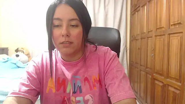 Venus cat  online show from June 9, 10:54 pm