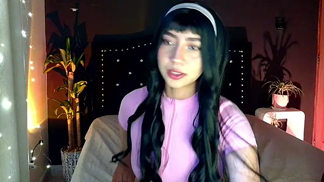 emma web  online show from April 17, 3:48 pm