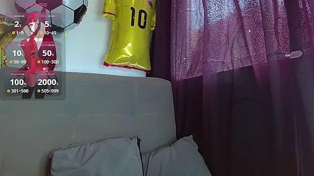 Snapshot of JuliethaFox chatting on June 25, 4:44 pm JuliethaFox online show from June 25, 4:44 pm