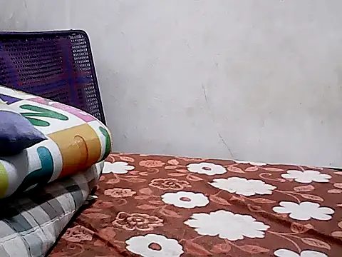 HornyPussie69 online show from February 13, 12:17 am