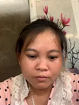 Snapshot of lan-xinh01 chatting on October 5, 7:39 am lan-xinh01 online show from October 5, 7:39 am