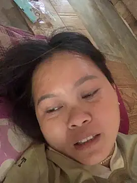 Snapshot of lan-xinh01 chatting on October 21, 6:47 am lan-xinh01 online show from October 21, 6:47 am