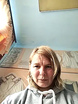 Masha412111 online show from November 6, 8:15 am