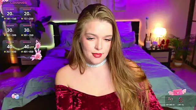 EmilyWhispers online show from July 25, 9:01 pm