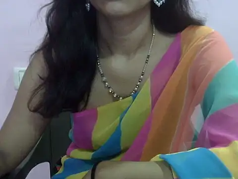 Snapshot of Laila_Cute chatting on May 18, 3:57 am Laila Cute online show from May 18, 3:57 am