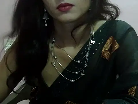 Snapshot of Laila_Cute chatting on June 20, 4:43 pm Laila Cute online show from June 20, 4:43 pm