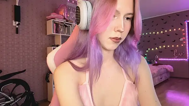 Jerrieberry online show from December 15, 1:37 pm